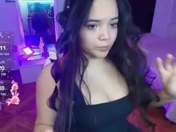 elli_snow from Chaturbate