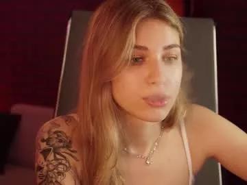 elliecutes from Chaturbate