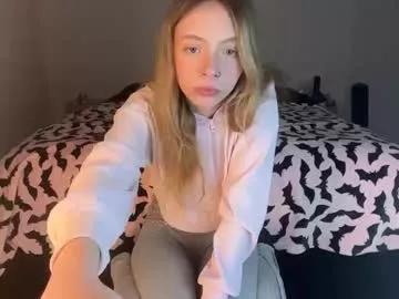 ellieluvs from Chaturbate