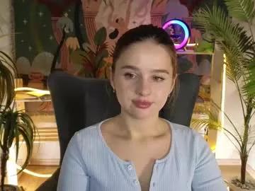 elliephant_ from Chaturbate