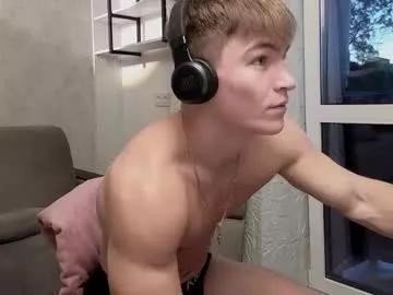 elliot_muscle04 from Chaturbate