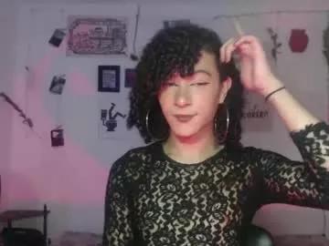 ellis_flowers from Chaturbate