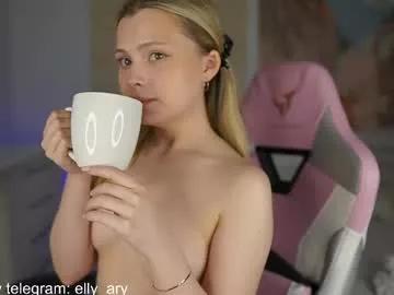 elly_ary from Chaturbate