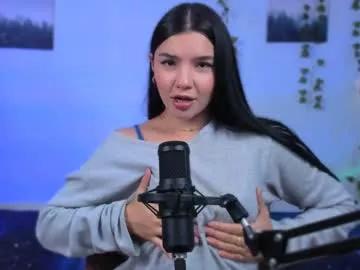Discover our girls online shows and discover the company of countless livestreamers, with stunning shapes, sex toys and more.