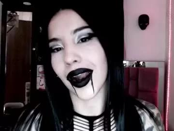 emearld_black from Chaturbate