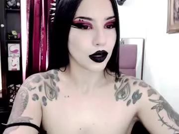emearld_black from Chaturbate