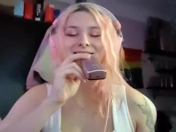 Emeldamctee webcams show profile image 
