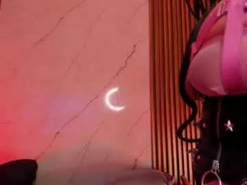 emiilycollins1 from Chaturbate