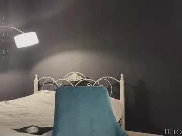 emma_lov2 from Chaturbate