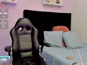 emmabridgerton from Chaturbate