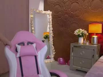 emmadonovani from Chaturbate