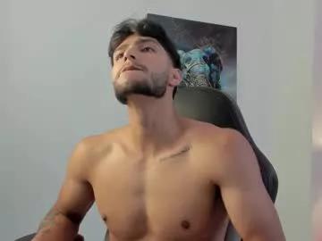 emmet_collins from Chaturbate