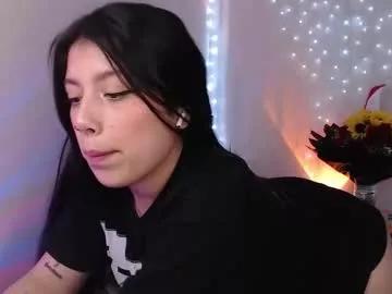 Emmi_0 webcams show profile image 