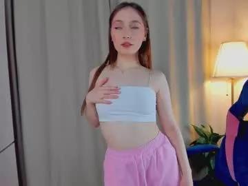 emmicanfly from Chaturbate