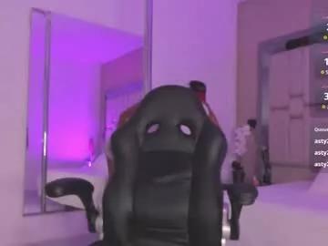 emmily_savage from Chaturbate
