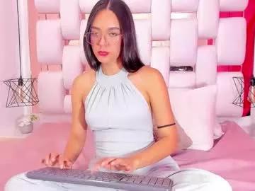 emmycruzz from Chaturbate