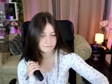 enny_kris from Chaturbate is Freechat