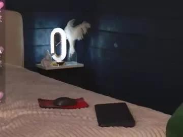 eseensia from Chaturbate