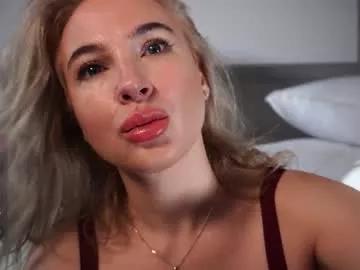 eseniyalove from Chaturbate