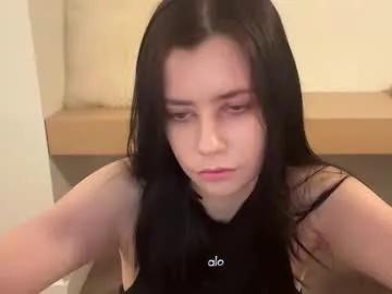 essenalaurent from Chaturbate