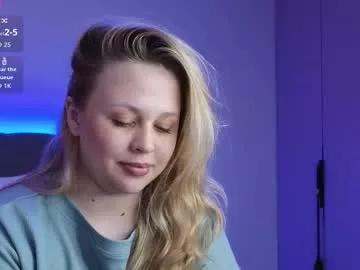 estella_elwood from Chaturbate