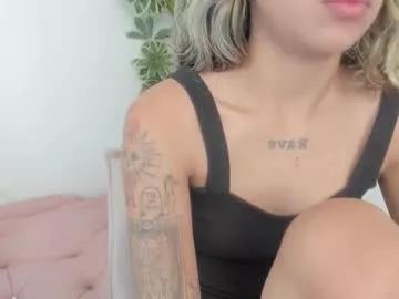 evaviulet from Chaturbate