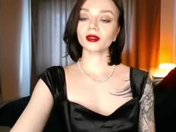 eve_nevertamed from Chaturbate