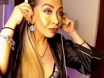 evelynagrey from Chaturbate