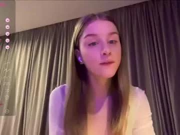 evie_may from Chaturbate