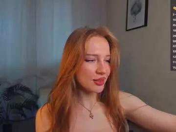 eviesapphire from Chaturbate
