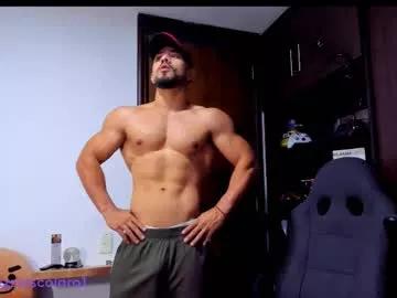 ezzio_scolaro from Chaturbate