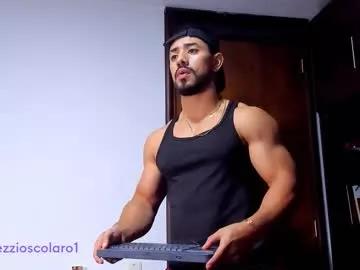 ezzio_scolaro from Chaturbate