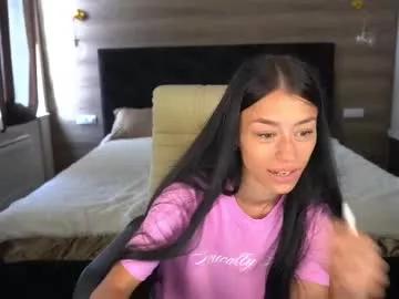 fatalenellie from Chaturbate