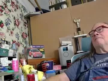 fatfreddythecat from Chaturbate