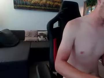 fizzyjustsnow420 from Chaturbate