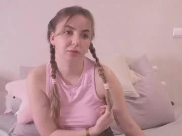 fluffy_hat from Chaturbate