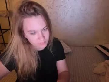 fluffyyummybuns from Chaturbate