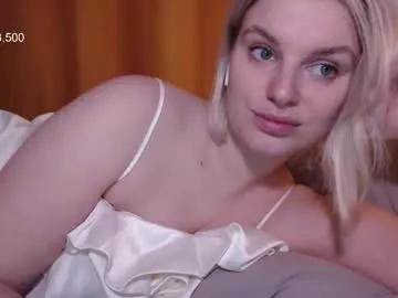 foxfrromearth from Chaturbate
