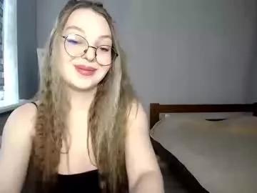 foxxialice from Chaturbate