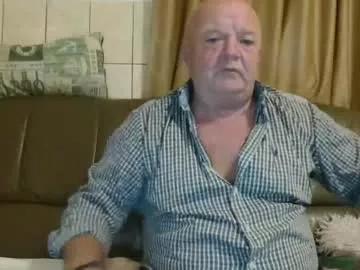 fullballs6 from Chaturbate
