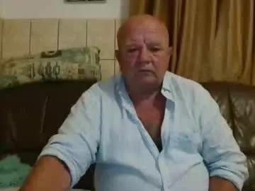 fullballs6 from Chaturbate