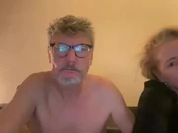 funcouple420098 from Chaturbate is Freechat