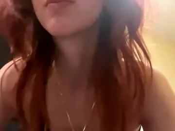 g0ddessluna1800 from Chaturbate