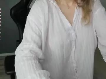 gigihadd from Chaturbate