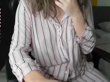 gigihadd from Chaturbate