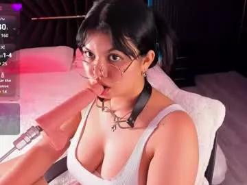 giiabloom from Chaturbate