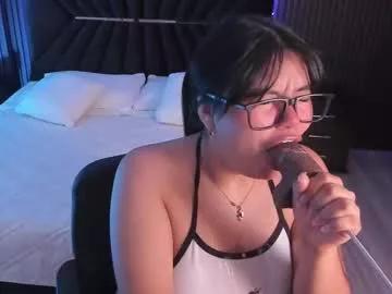 giiabloom from Chaturbate