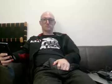 gingerbreaddan from Chaturbate