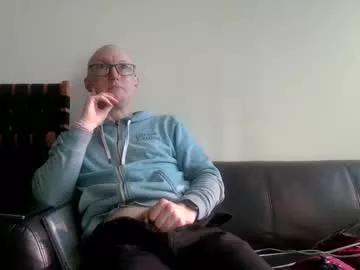 gingerbreaddan from Chaturbate