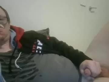 gingerbreaddan from Chaturbate